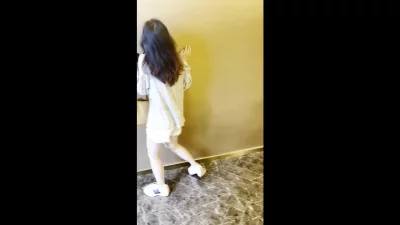 第一次出轨紧张的不敢发出声音！